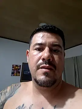 Snapshot of Xacuh chatting on August 2, 2026, 6:23 am Xacuh online show from August 2, 2026, 6:23 am