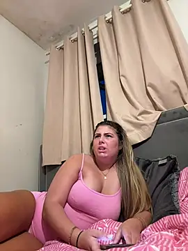 Snapshot of hiddensecretxx chatting on July 12, 2026, 9:17 pm hiddensecretxx online show from July 12, 2026, 9:17 pm