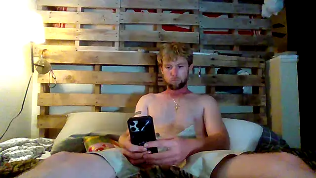 Drakeeestarr online show from July 16, 2026, 3:45 am