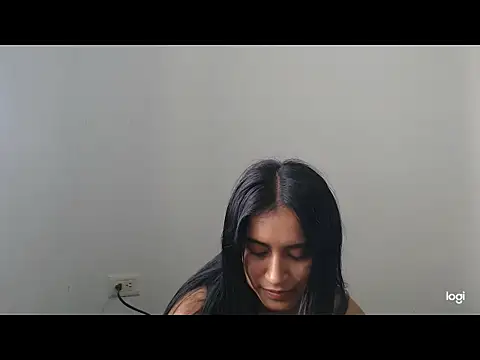 Snapshot of Julieta_321 chatting on July 6, 2026, 1:30 pm Julieta 321 online show from July 6, 2026, 1:30 pm