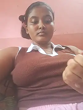 HOT  QUEEN001 online show from July 21, 2026, 9:33 am