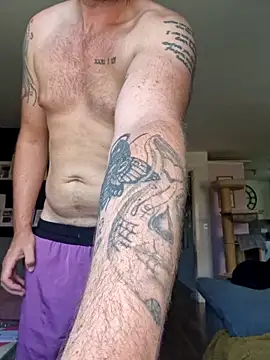 Snapshot of straightguy4uall chatting on June 30, 2026, 12:28 pm straightguy4uall online show from June 30, 2026, 12:28 pm