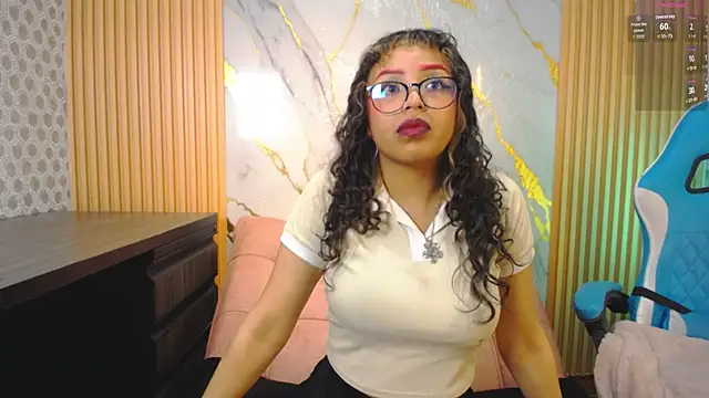 Snapshot of Willow_Levine chatting on July 3, 2026, 7:53 pm Willow Levine online show from July 3, 2026, 7:53 pm