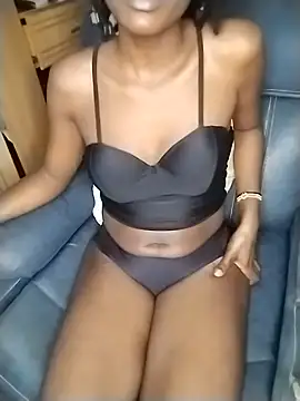 Snapshot of creamydoll3 chatting on July 6, 2026, 8:22 pm creamydoll3 online show from July 6, 2026, 8:22 pm
