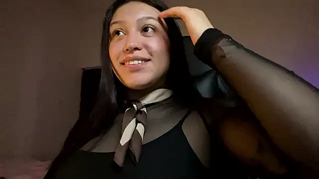 Lilyhotson online show from July 21, 2026, 10:45 pm