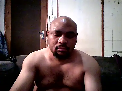 SWEETLEO online show from July 12, 2026, 11:56 am