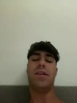 Snapshot of alessio2026xx chatting on July 11, 2026, 2:53 pm alessio2026xx online show from July 11, 2026, 2:53 pm