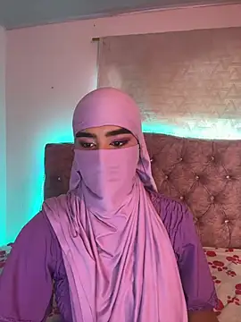 Snapshot of Aisha-Zayed chatting on July 3, 2026, 7:31 pm Aisha-Zayed online show from July 3, 2026, 7:31 pm