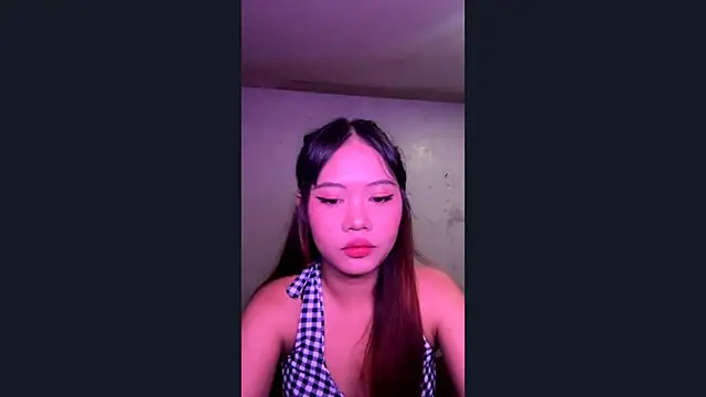 Snapshot of BritneySandrowicz chatting on July 6, 2026, 11:18 am BritneySandrowicz online show from July 6, 2026, 11:18 am