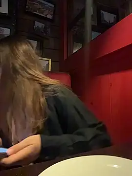 Snapshot of aitana__magic chatting on July 15, 2026, 6:57 pm aitana magic online show from July 15, 2026, 6:57 pm