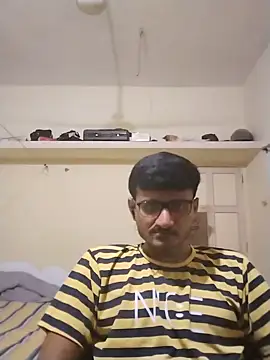 Snapshot of sumitXe chatting on July 10, 2026, 3:03 pm sumitXe online show from July 10, 2026, 3:03 pm