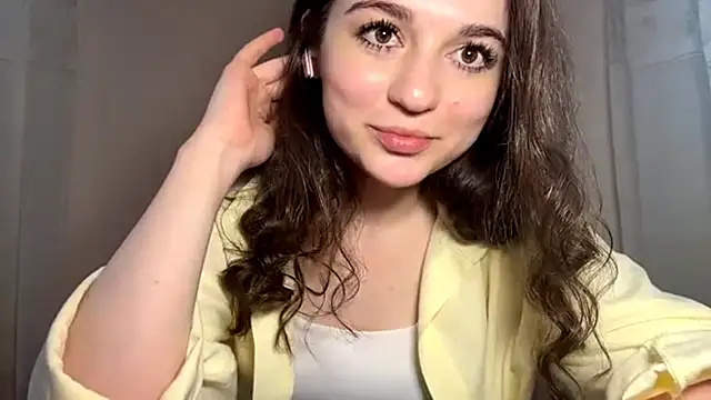 Snapshot of RochellWitek chatting on July 4, 2026, 9:04 am RochellWitek online show from July 4, 2026, 9:04 am