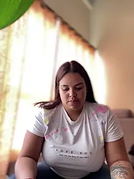 AliceStarshine online show from February 28, 2025, 7:35 pm