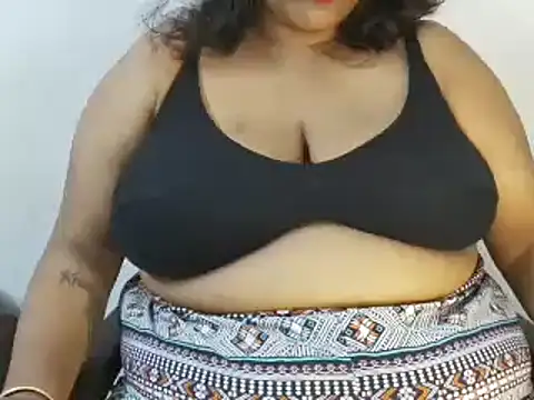 Snapshot of riya_005 chatting on July 16, 2026, 12:33 pm riya 005 online show from July 16, 2026, 12:33 pm