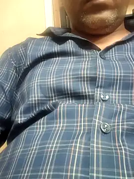 yourhotdudes online show from July 9, 2026, 1:26 pm
