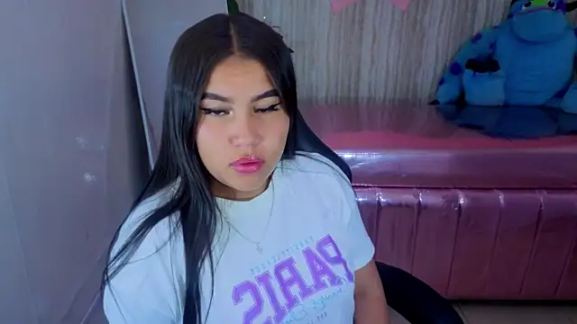 Snapshot of camila_gomez_t chatting on July 6, 2026, 8:33 pm camila gomez t online show from July 6, 2026, 8:33 pm