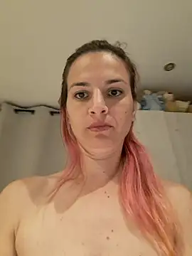 Vickeysweet online show from July 6, 2026, 8:00 pm