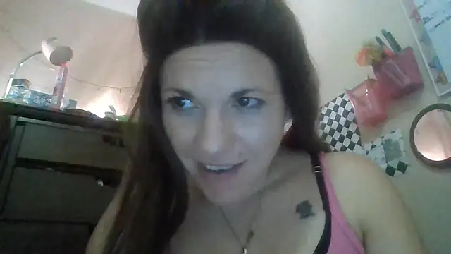 Snapshot of KassyK4 chatting on July 30, 2026, 1:04 am KassyK4 online show from July 30, 2026, 1:04 am