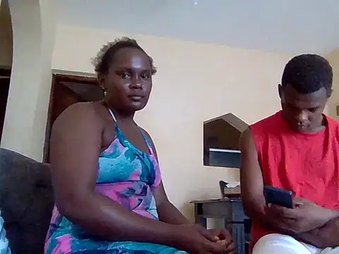 Snapshot of Sirmalik_ chatting on July 15, 2026, 7:35 am Sirmalik online show from July 15, 2026, 7:35 am