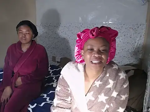 EssenceChubby online show from July 7, 2026, 12:13 am