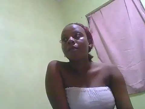 Snapshot of savagecandie chatting on July 7, 2026, 4:55 pm savagecandie online show from July 7, 2026, 4:55 pm
