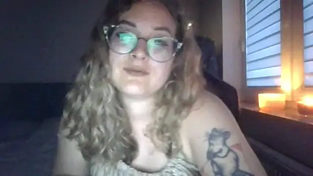 Snapshot of LucyTease chatting on July 7, 2026, 6:45 pm LucyTease online show from July 7, 2026, 6:45 pm
