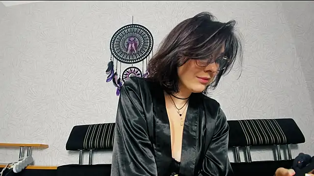 Snapshot of DI_Fetish chatting on July 16, 2026, 3:51 pm DI Fetish online show from July 16, 2026, 3:51 pm