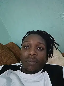 Snapshot of giftelvis254 chatting on July 16, 2026, 9:37 am giftelvis254 online show from July 16, 2026, 9:37 am