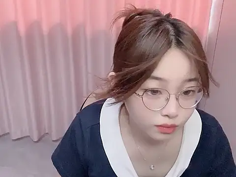 Snapshot of zz88z chatting on July 8, 2026, 3:00 am zz88z online show from July 8, 2026, 3:00 am
