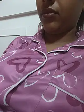 sharmilasingh89 online show from July 9, 2026, 8:35 pm