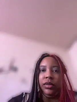 Snapshot of BRATTYSPOILEDDOMQUEEN chatting on July 23, 2026, 5:33 pm BRATTYSPOILEDDOMQUEEN online show from July 23, 2026, 5:33 pm