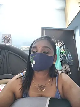 Snapshot of Dhaarani-cam chatting on July 14, 2026, 4:06 am Dhaarani-cam online show from July 14, 2026, 4:06 am
