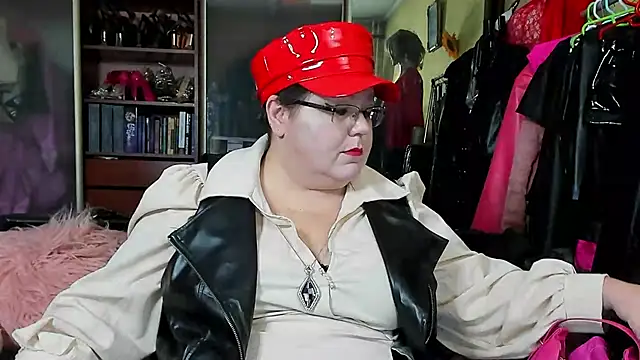 KaryQueen online show from February 27, 2025, 4:10 pm