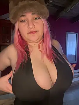 Deliciousbaby22 online show from July 13, 2026, 8:33 pm