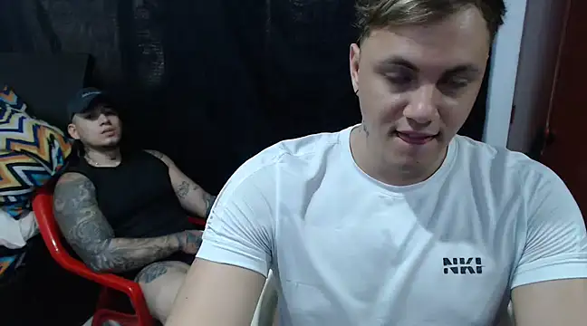 Snapshot of kike_energy chatting on February 5, 2025, 8:04 pm kike energy online show from February 5, 2025, 8:04 pm