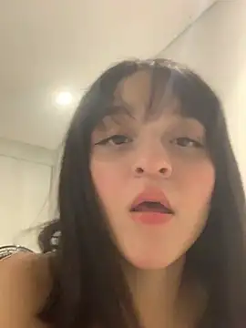 Snapshot of ruemi_rose chatting on July 11, 2026, 3:09 am ruemi rose online show from July 11, 2026, 3:09 am