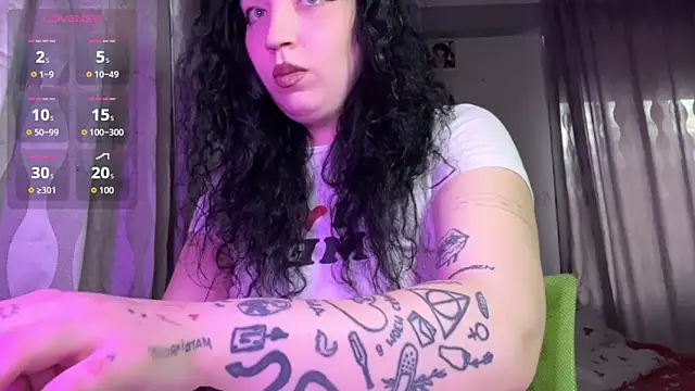 Snapshot of miss___maddy chatting on July 10, 2026, 5:59 pm miss maddy online show from July 10, 2026, 5:59 pm