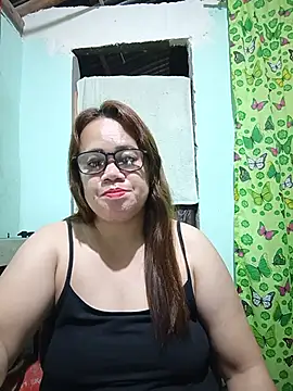 Snapshot of rowena_123 chatting on July 27, 2026, 12:12 pm rowena 123 online show from July 27, 2026, 12:12 pm