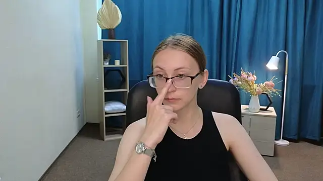 Snapshot of AlonaGolembeski chatting on July 14, 2026, 5:12 am AlonaGolembeski online show from July 14, 2026, 5:12 am