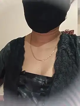Snapshot of Nila_tamil36 chatting on July 24, 2026, 5:44 pm Nila tamil36 online show from July 24, 2026, 5:44 pm