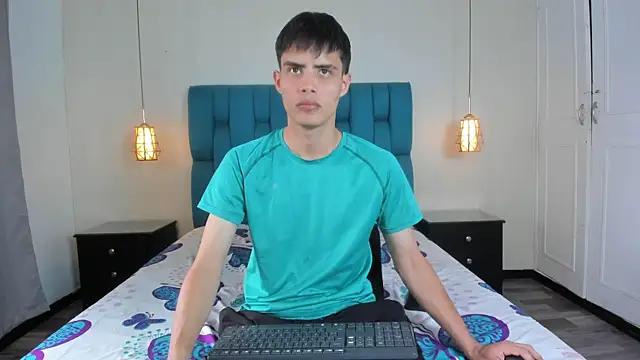 Snapshot of Thiago_Firee chatting on July 17, 2026, 12:23 pm Thiago Firee online show from July 17, 2026, 12:23 pm