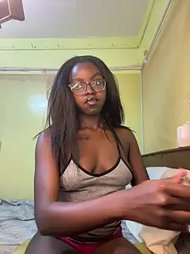 Snapshot of Ebonymuse chatting on July 21, 2026, 1:57 pm Ebonymuse online show from July 21, 2026, 1:57 pm