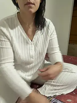 Snapshot of bru-bru chatting on July 13, 2026, 9:34 am bru-bru online show from July 13, 2026, 9:34 am