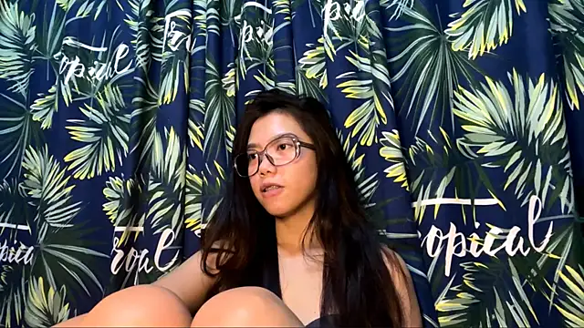 VanessaM03 online show from July 16, 2026, 2:23 pm