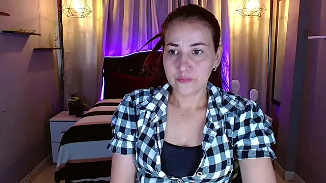 kathekitten online show from July 16, 2026, 7:31 pm