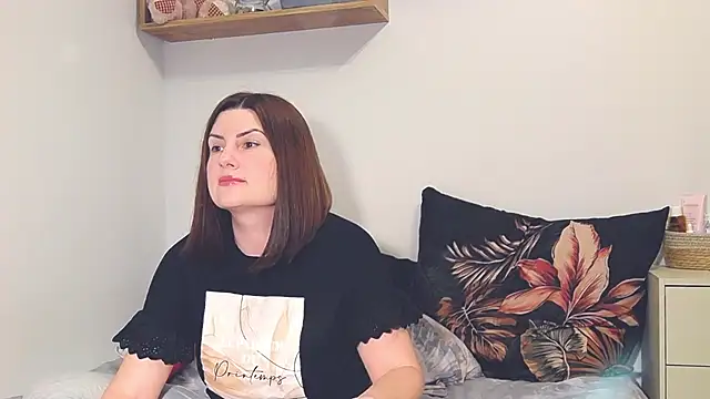 alisenties online show from March 9, 2025, 4:22 pm