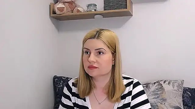 alisenties online show from May 14, 2026, 2:24 pm
