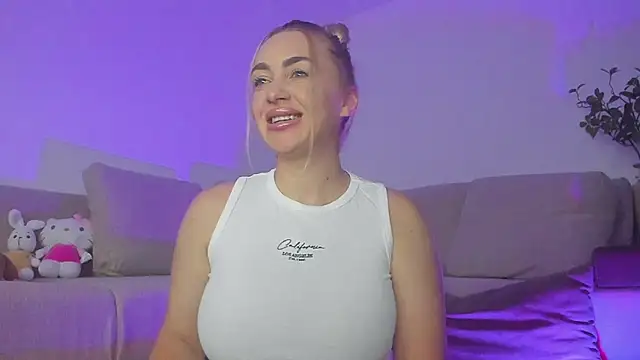 cute blondiex online show from July 22, 2026, 12:41 pm