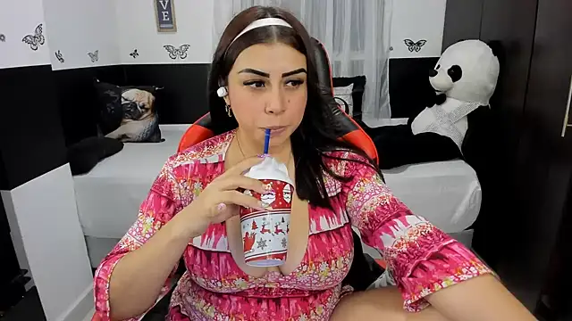 lucy007  online show from July 8, 2026, 12:59 am