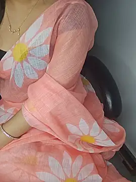 Snapshot of Chandani_Moonlight chatting on July 31, 2026, 6:18 pm Chandani Moonlight online show from July 31, 2026, 6:18 pm